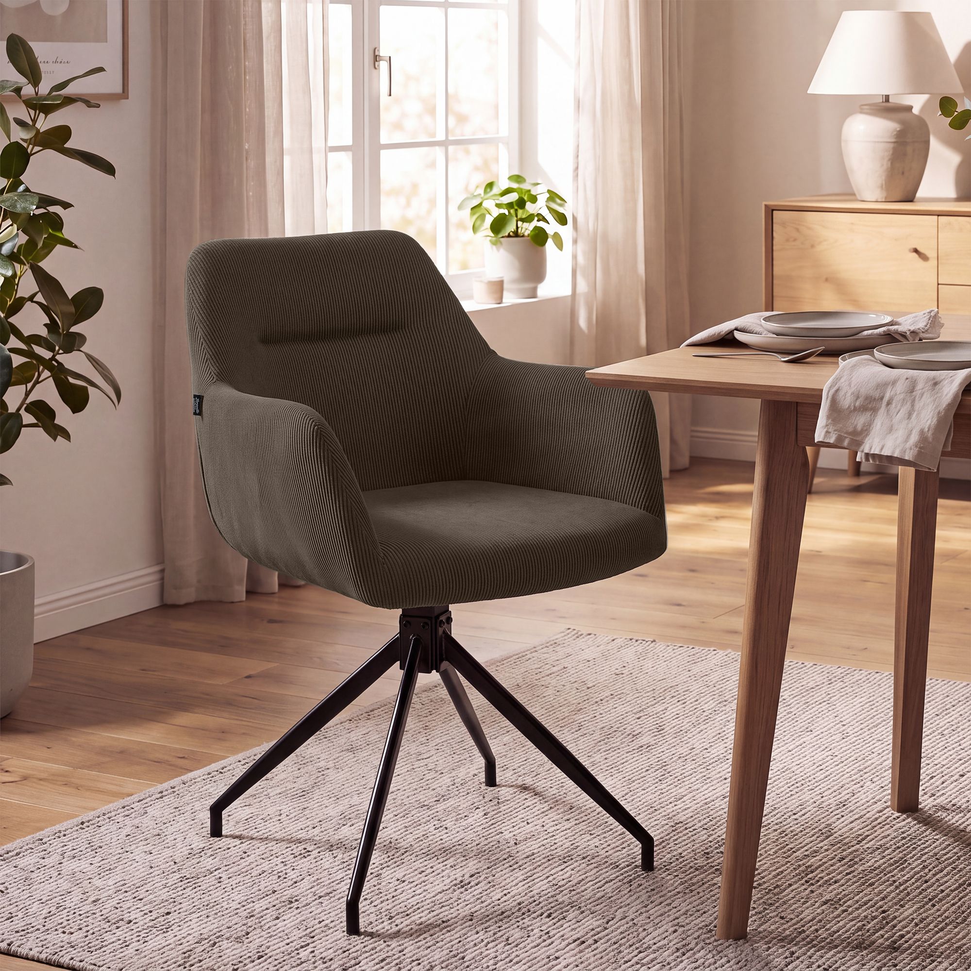 Spisestol Merlinda kordfløyel