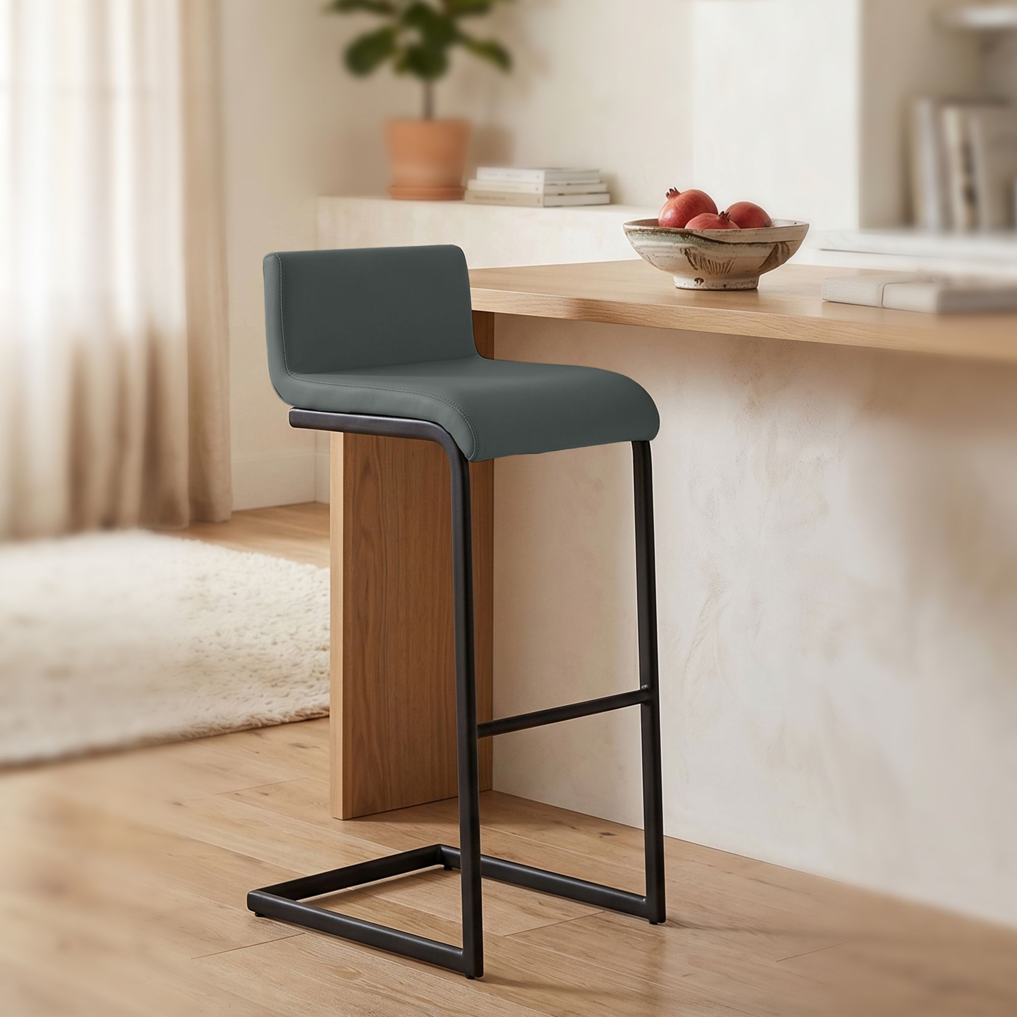 2-pk barkrakker Newport, svart metallunderstell