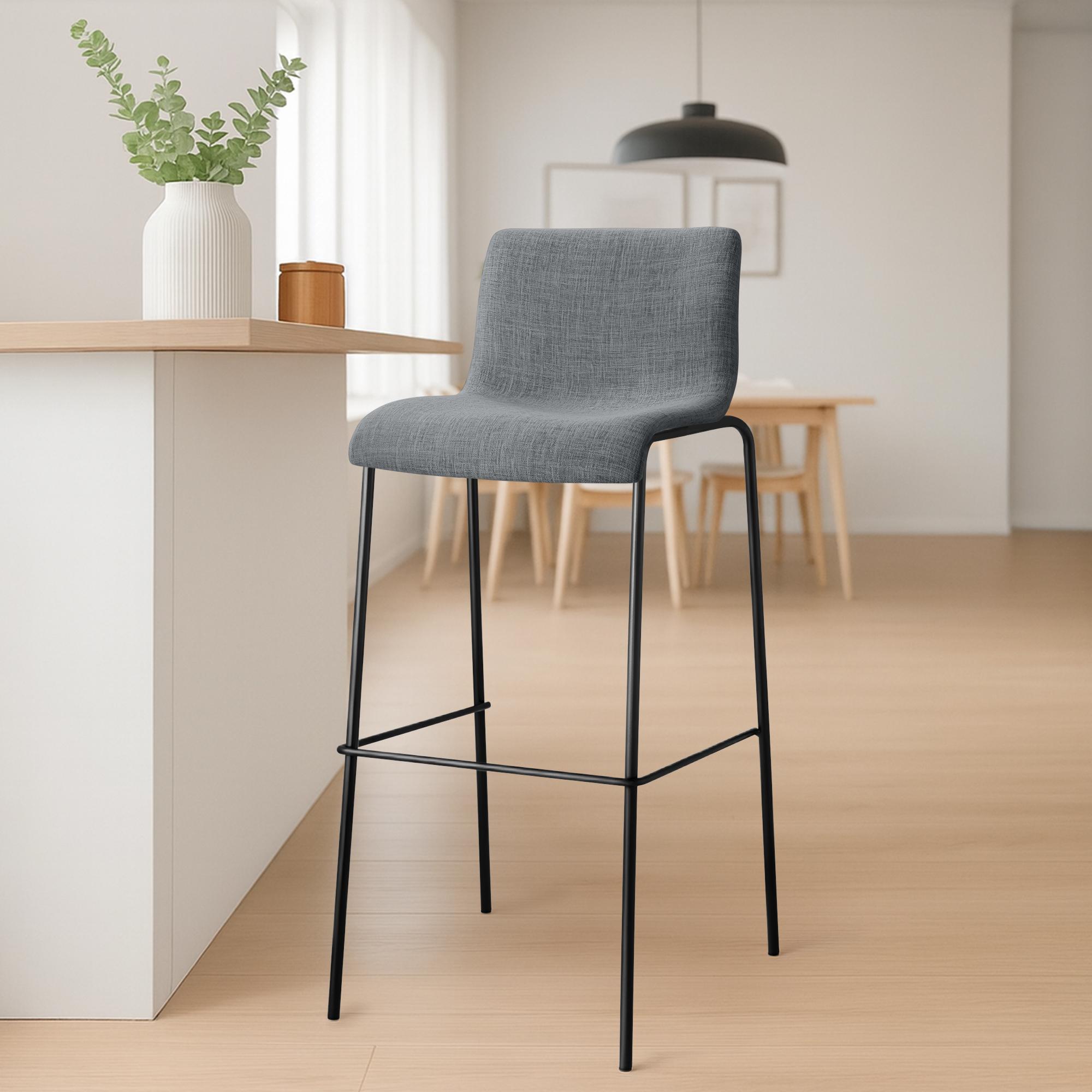 Barstol Hover i stoff med metallunderstell med fire ben